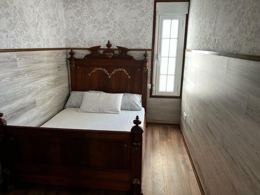 Luxury Art Apartamenty ピネダ・デ・マール エクステリア 写真